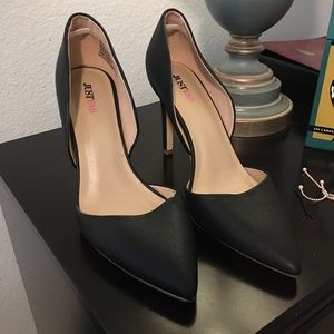 Black pointed heels!